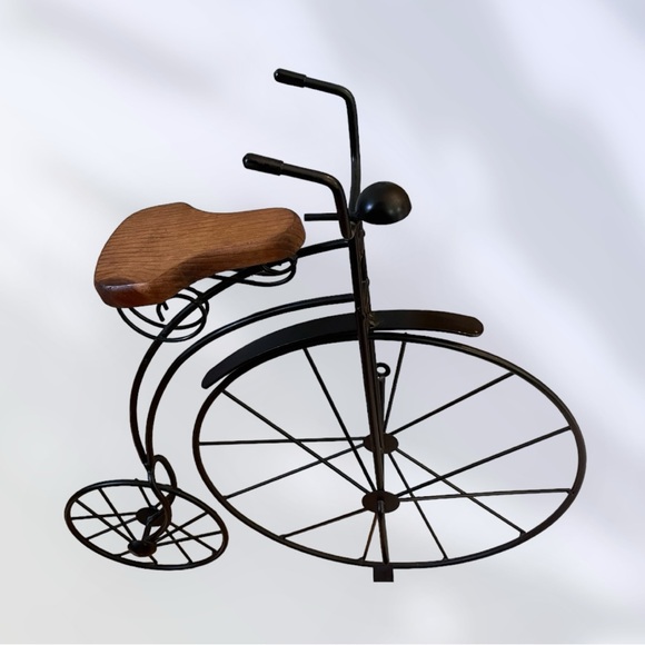 Unique 3D Vintage Tricycle Metal Wall hanging black iron frame & wood seat 20x19 - Picture 7 of 8